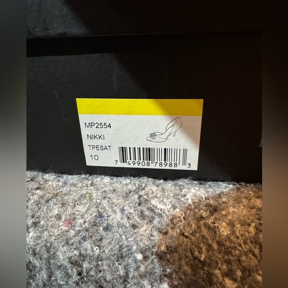 Badgley Mischka Nikki Open-Toe Pump shoes, 10 M US, Leather Sole - Picture 7 of 7